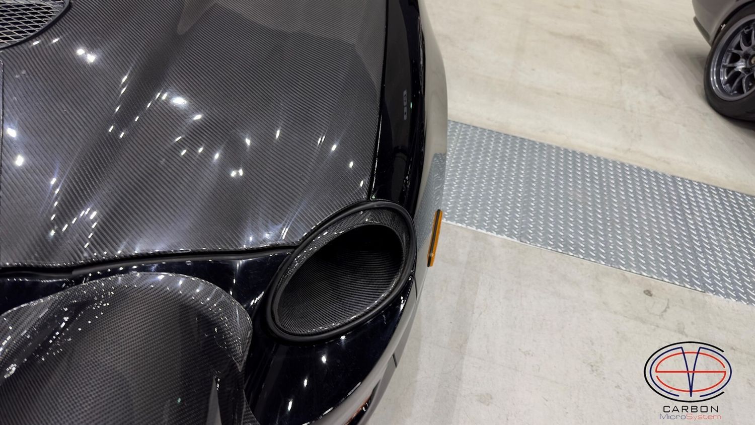 Carbon Fiber Low beam headlight air intake for TOYOTA Celica ST20