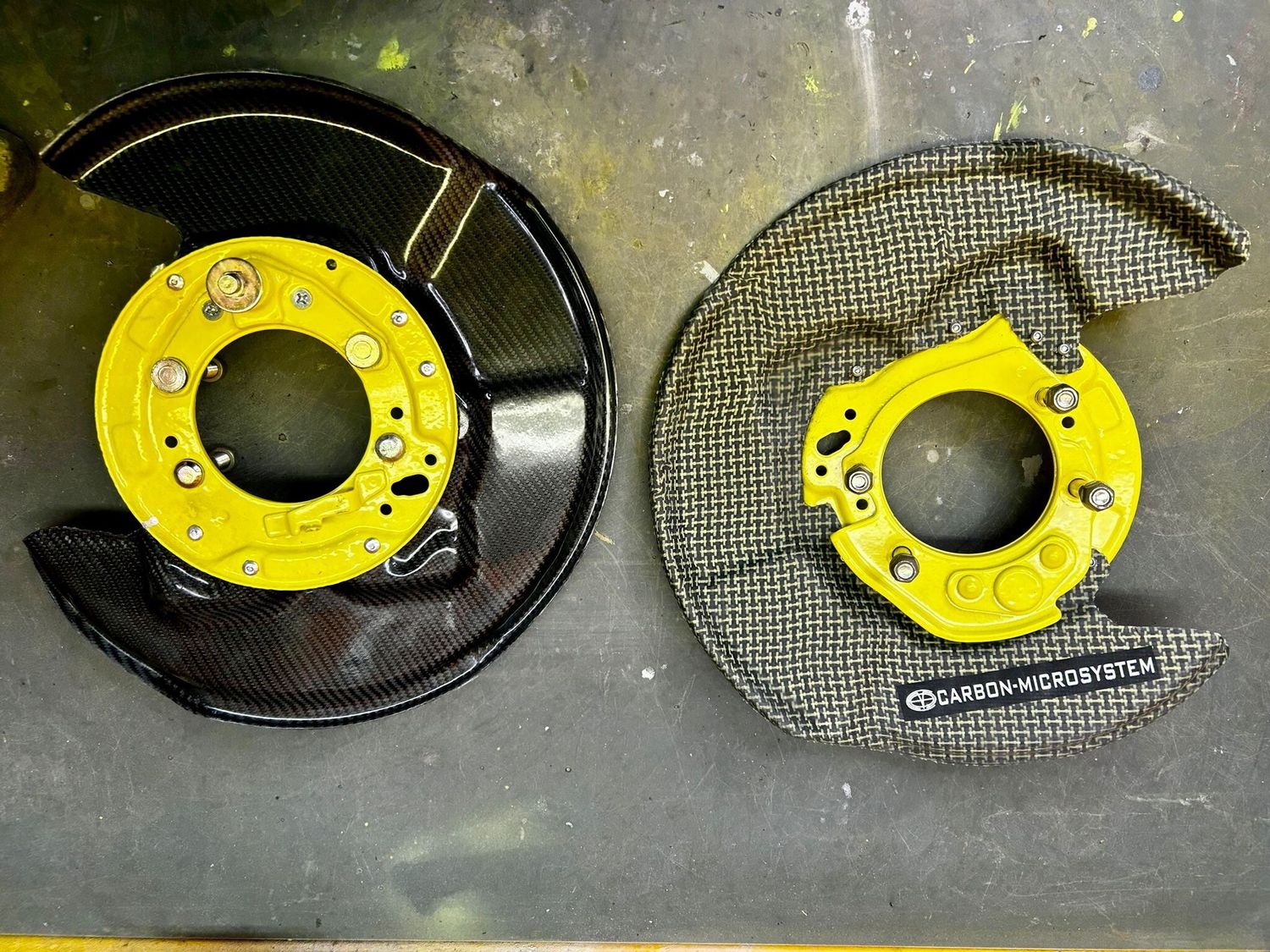 Rear brakes shields from Carbon fiber for TOYOTA Celica ST205