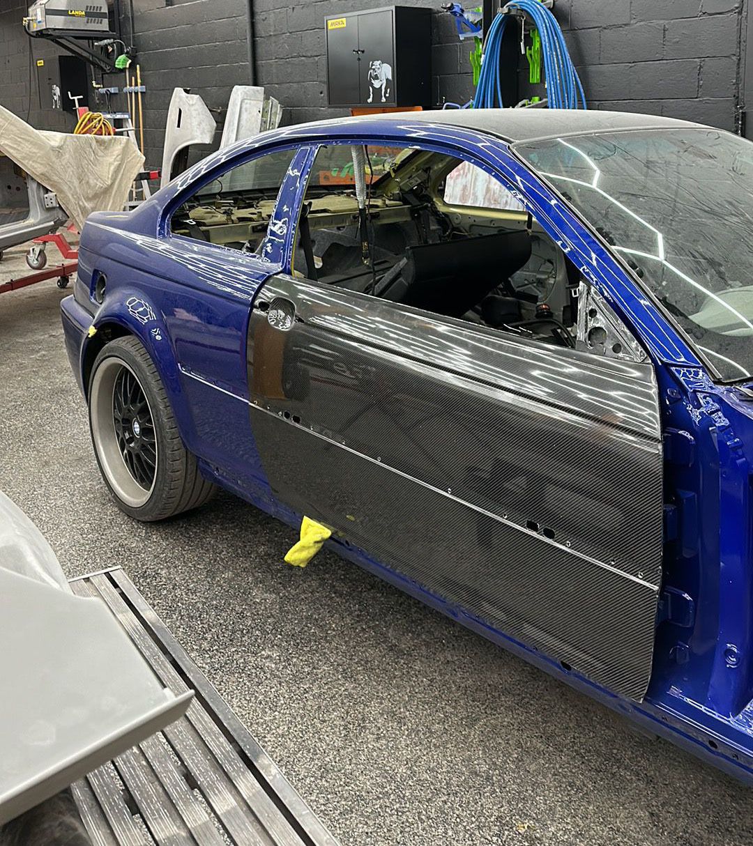 Doors for BMW 3series E46 coupe from Carbon Fiber