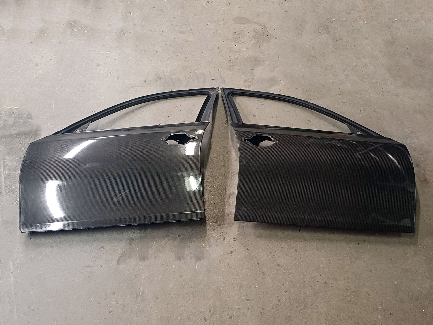 Doors (front) for BMW 3series E60/E61 from Carbon Fiber