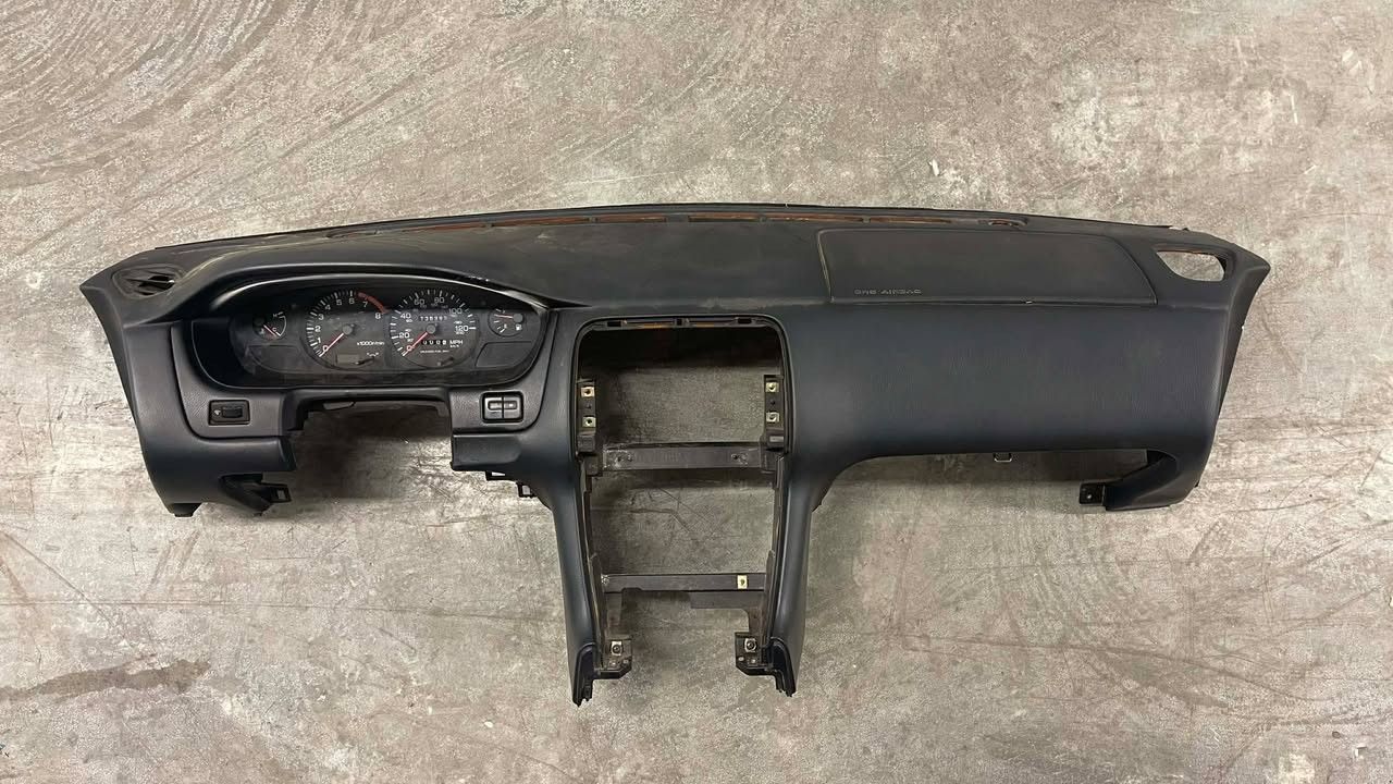 Dashboard LHD for Nissan Silvia s14  from Carbon Fiber
