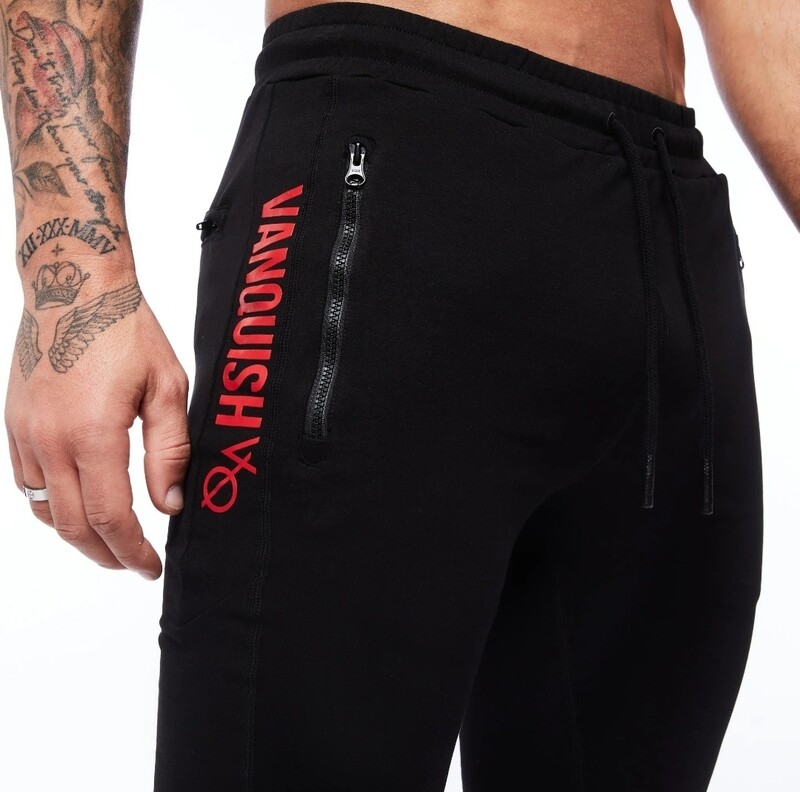 VANQUISH TRIUMPH BLACK TAPERED SWEATPANTS