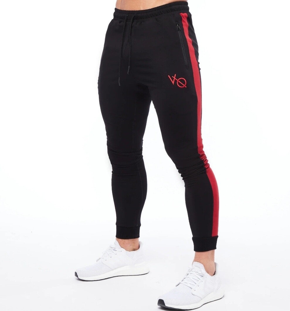 VANQUISH STRIKE RED ON BLACK TAPERED SWEATPANTS