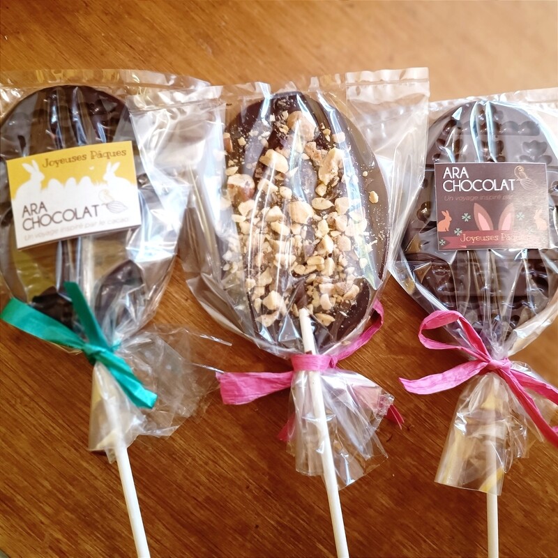 Gourmandises de Pâques – Sucette chocolat &amp; éclats caramélisés