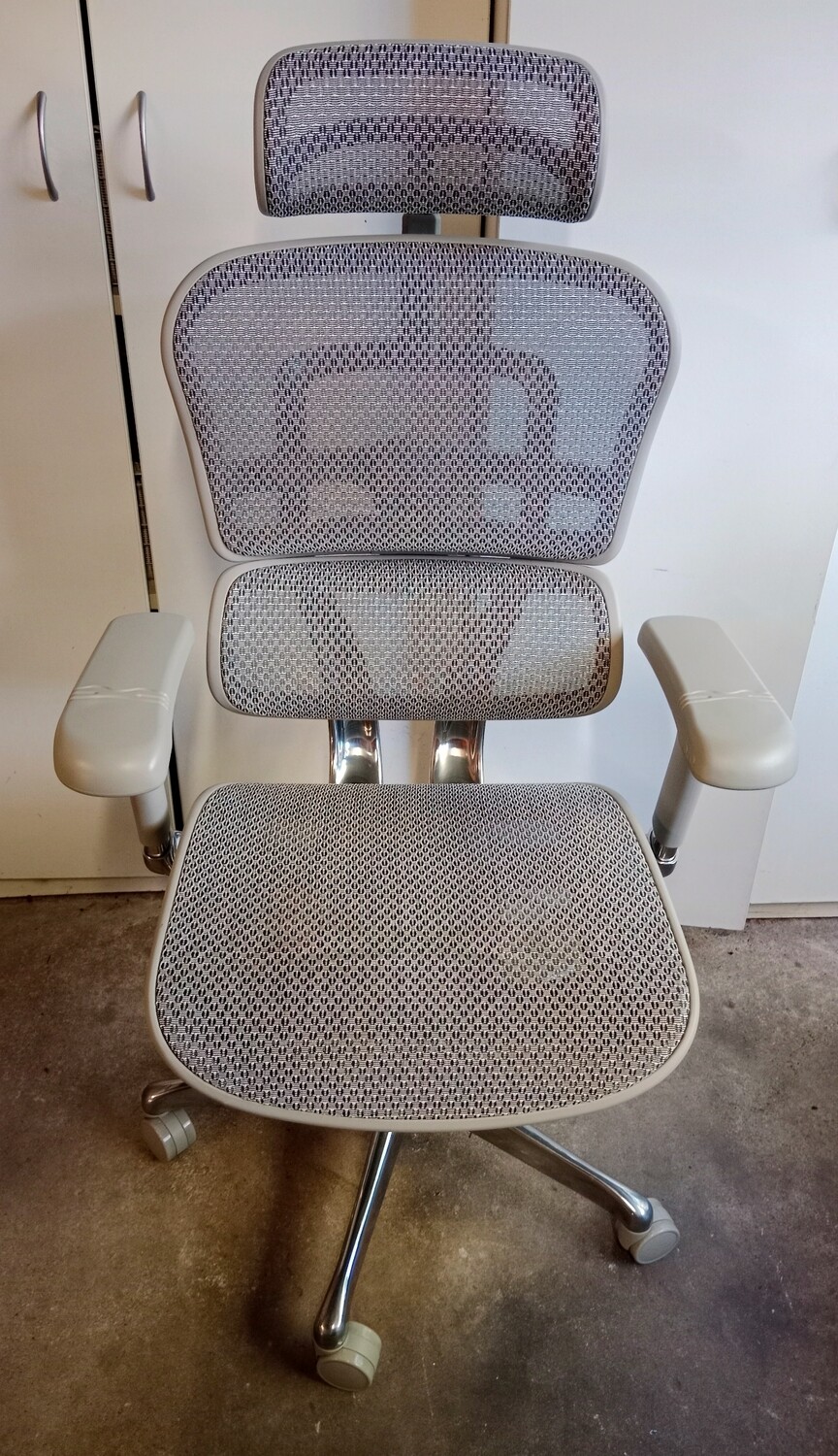 ergohuman-2-elite-platinum-mesh-chair
