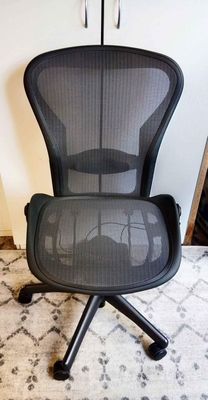 Herman Miller Aeron With New Seat &amp; Back, Lumbar Pad &amp; No Arms - Size B