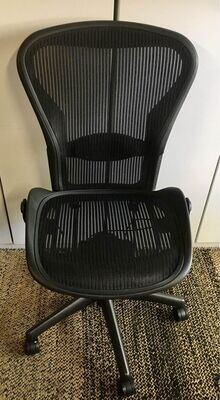 Herman Miller Aeron Classic Chair With Lumbar Pad. No Arms - Size B
