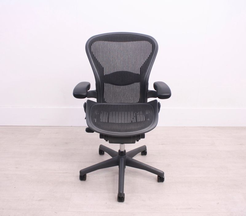 Herman Miller Aeron with arms