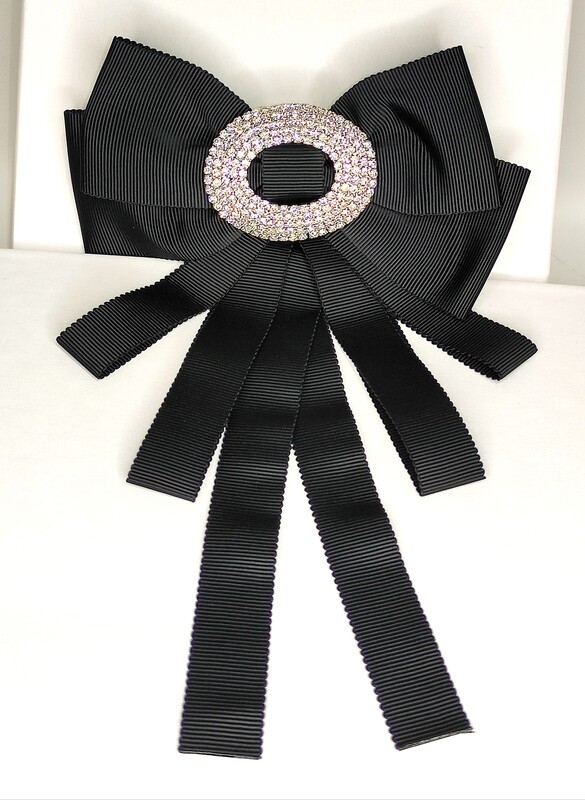 Vicky shirt brooch