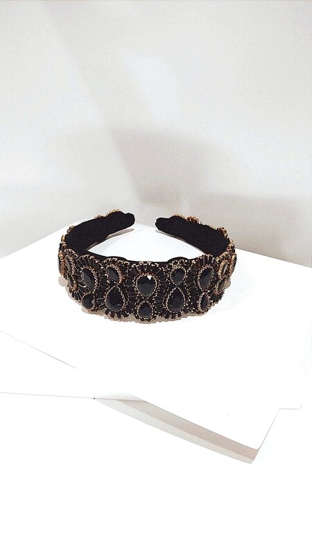 Black beauty headband