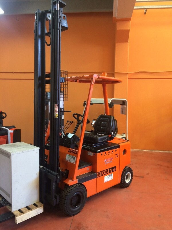 CARRELLO ELEVATORE LUGLI E18
