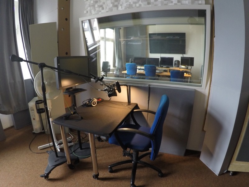 Sprecherstudio mit PPROTOOLS u. AVID