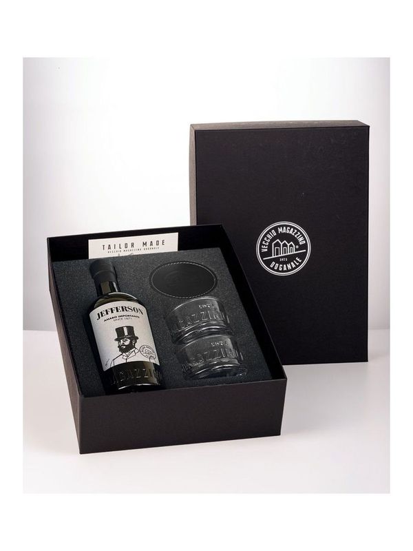 Confezione Amaro Jefferson Importante Cl.70 30% Vol. + 2 Bicchieri + 2 Sottobicchieri