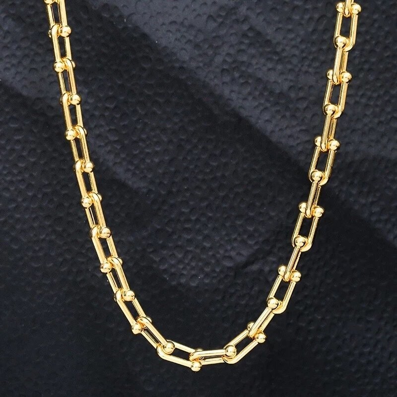 14k Gold "U lock" chain