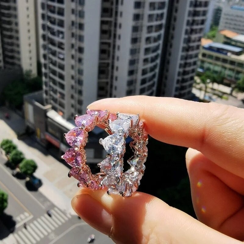 Prong setting Vvs simulated "heart" ring
