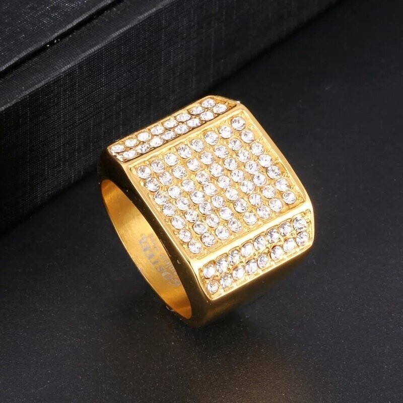 Micro pavé prong setting Vvs simulated "square" ring
