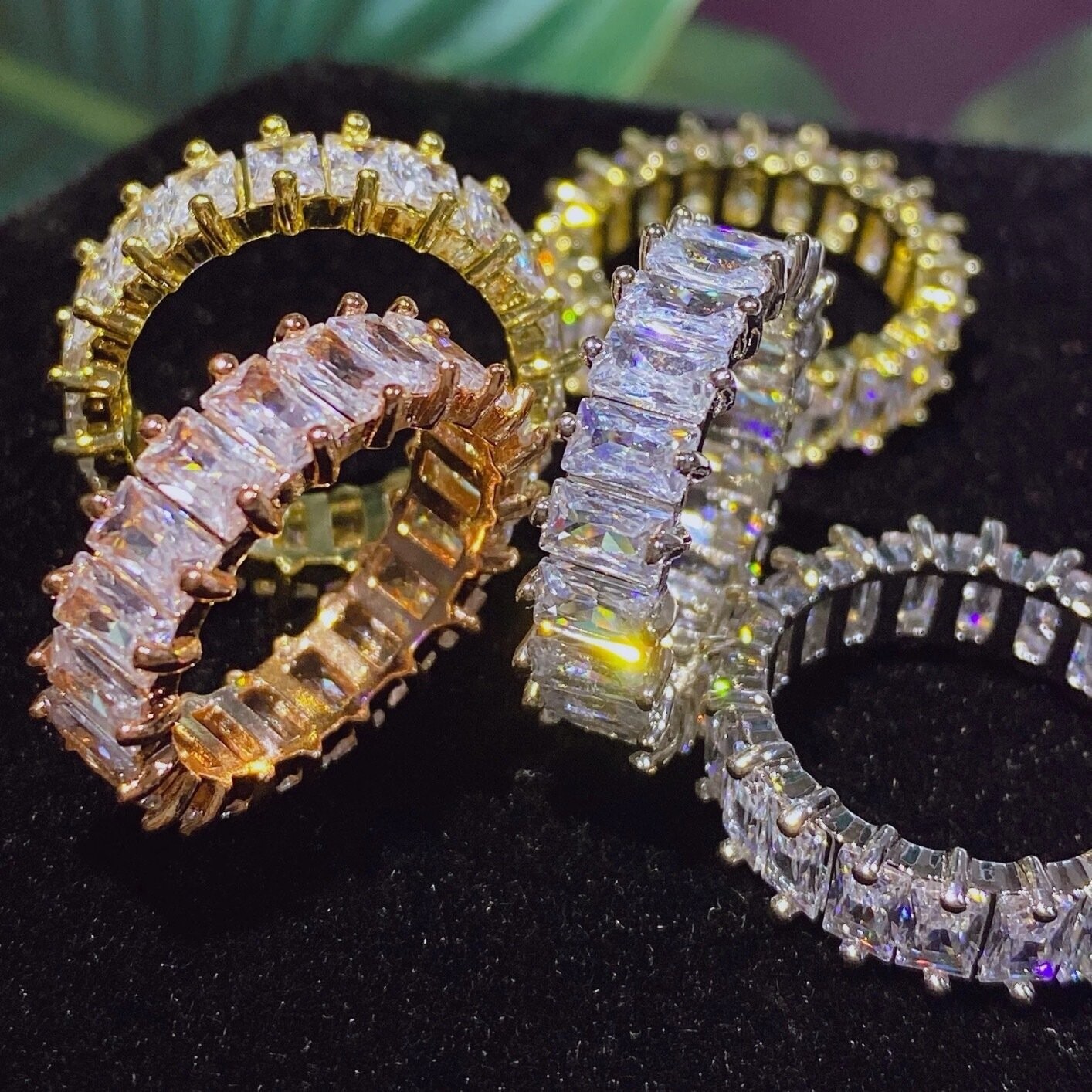 Prong setting Vvs simulated baguette ring