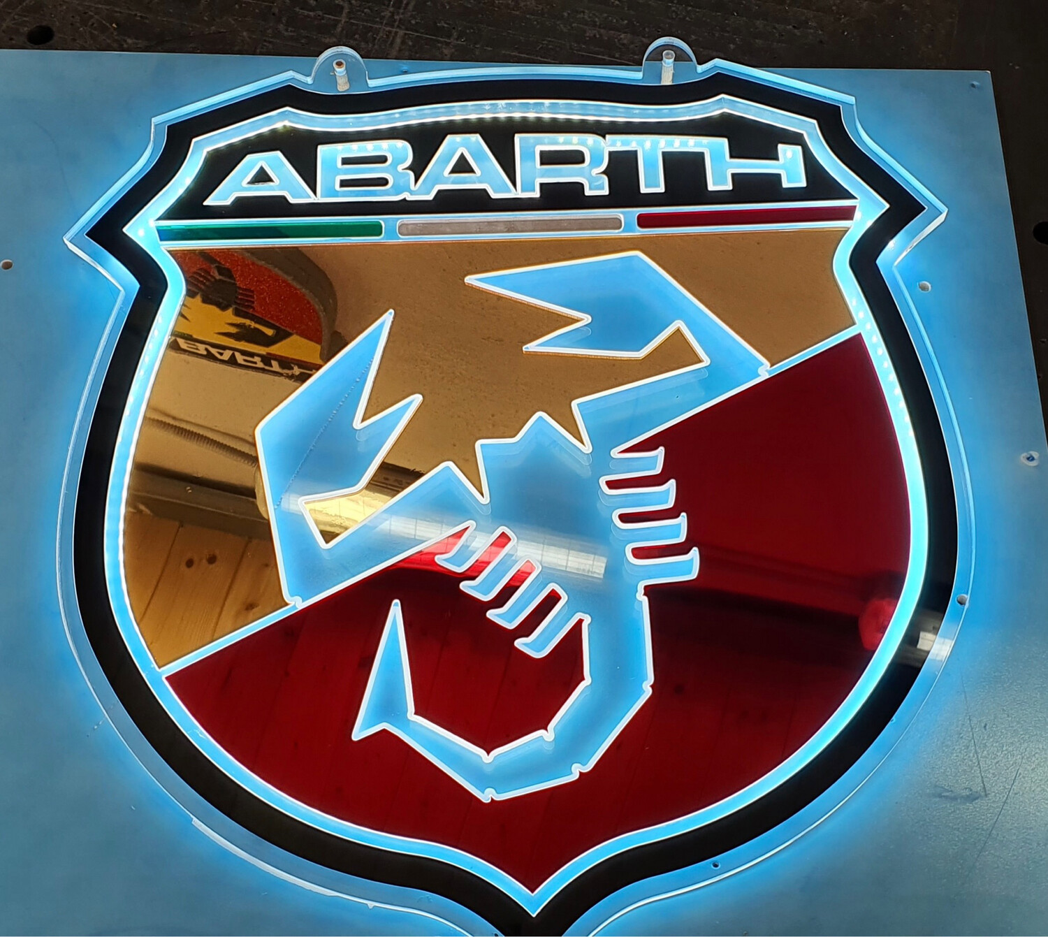 Abarth schild LED lichtgevende muurlamp