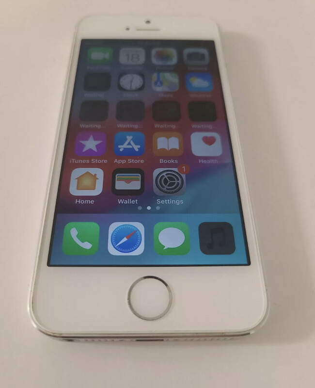 Apple iPhone 5s 16GB Gold GSM unlocked