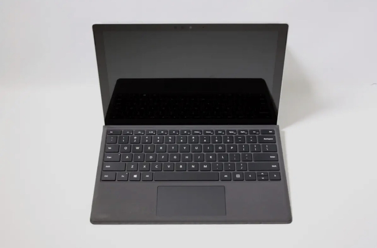 Microsoft Surface Pro 5 1796 Tablet PC Intel i5-7300U 8GB RAM 128GB SSD W10PRO