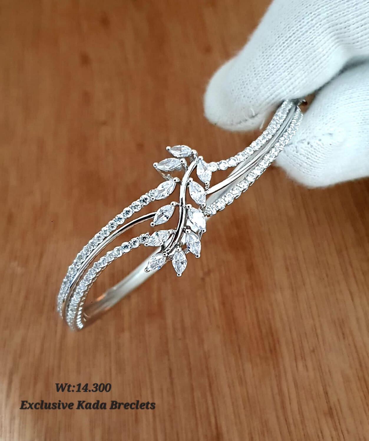 LADIES EXE KADA BRACELET AAA