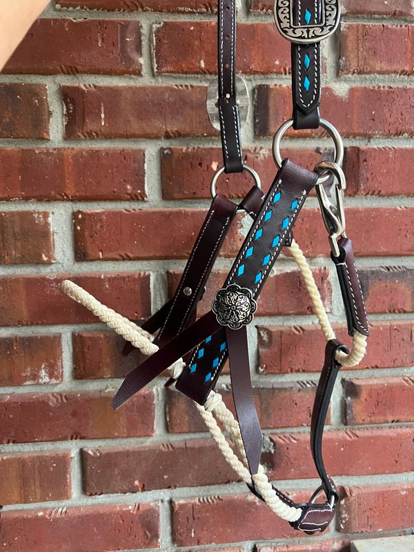 Crazy Horse Classic Teal Buck Stitch rope halter