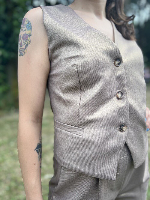 Gilet tailleur irisé doré 