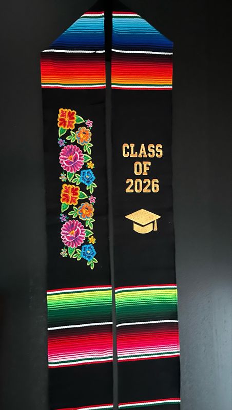 2026 Dahlia Graduation Stole