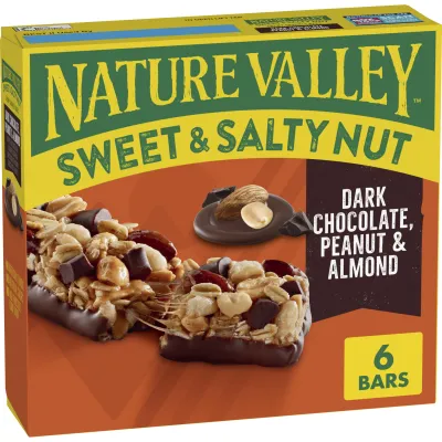 BARRAS NATURE VALLEY SWEET &amp; SALTY NUT CHOCOLATE OBSCURO ALMOND C/6 PZAS