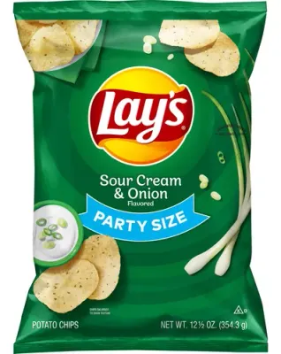 LAYS PARTY SIZE SOUR CREAM &amp; ONION 354 GR.