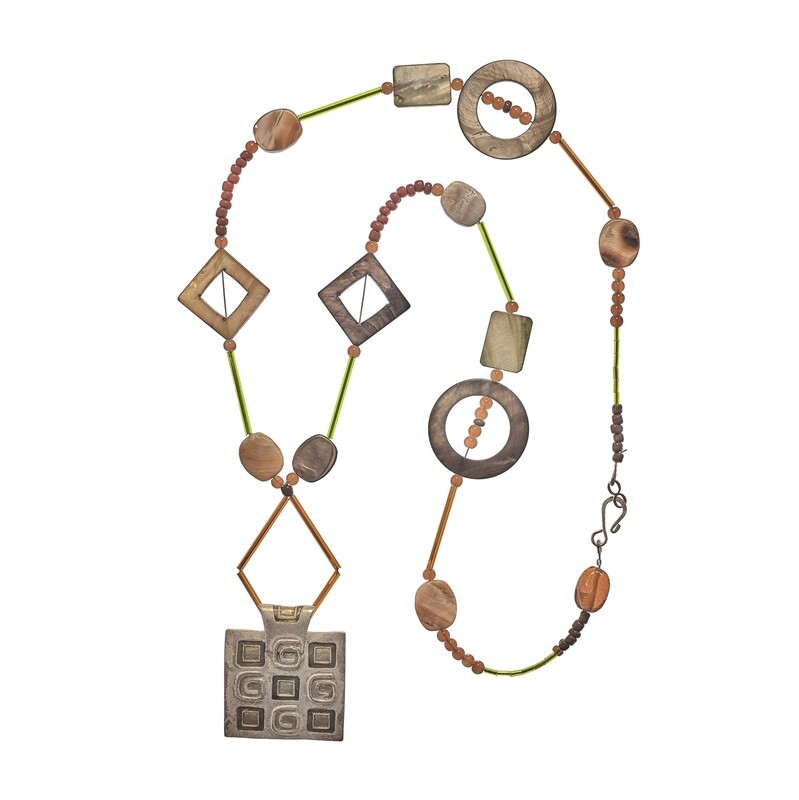 Collier médaillon métal 70'