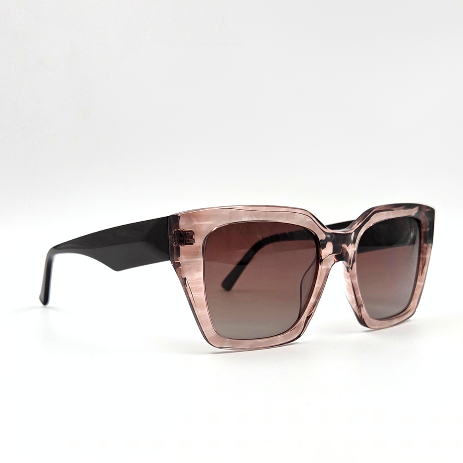 Eckige Sonnenbrille taupe-rosé transparent, Verlaufsgläser, bereite braune Bügel – schräge Ansicht