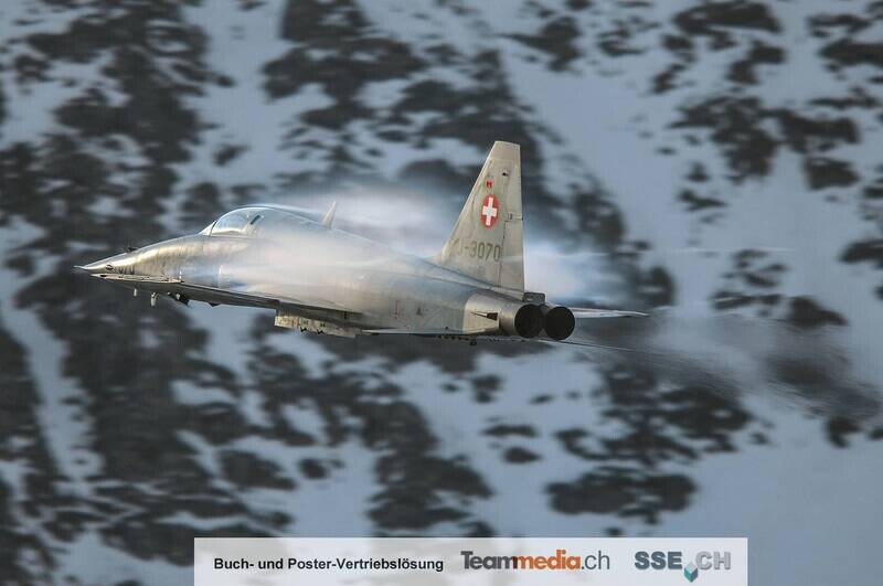 Swiss Tiger Parallel Flight