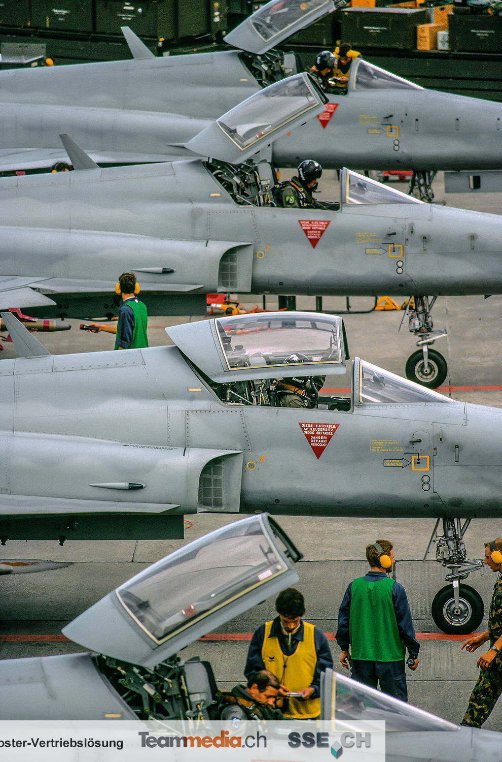 Swiss Tiger Parallel Flight, Hangar