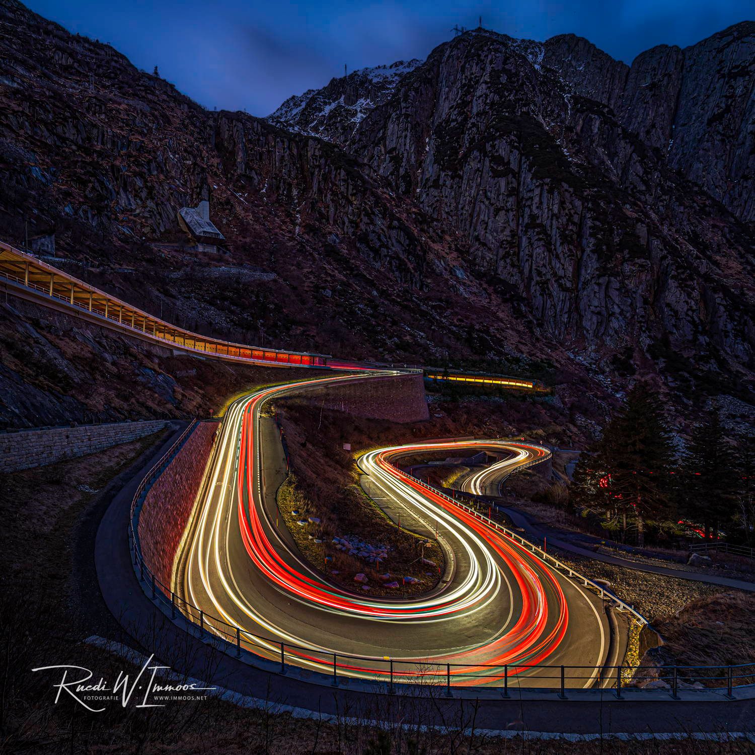 Schöllenen/Gotthard &quot;Lighttrails&quot;  (UR)