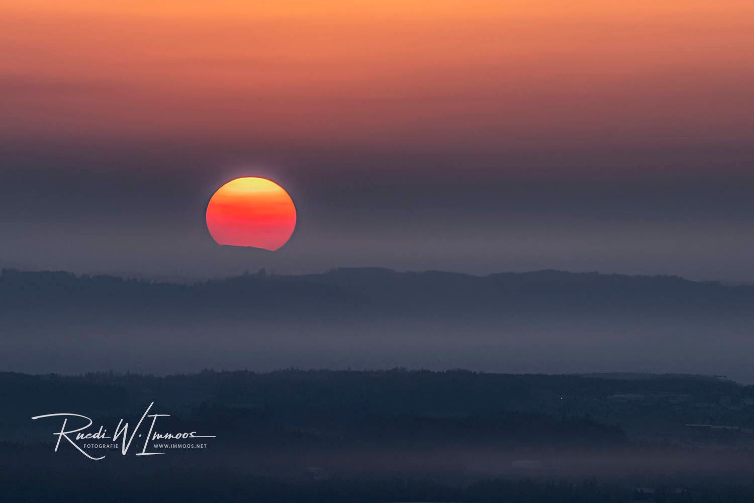 Sonnenuntergang im Mittelland