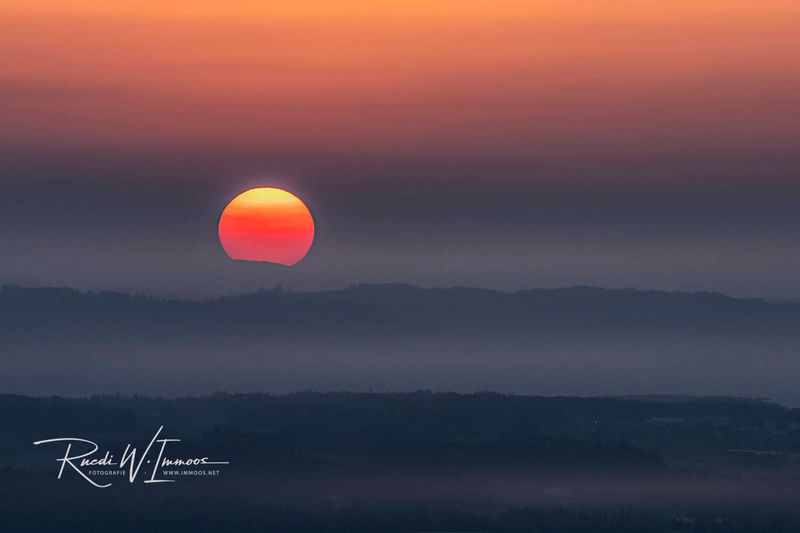 Sonnenuntergang im Mittelland