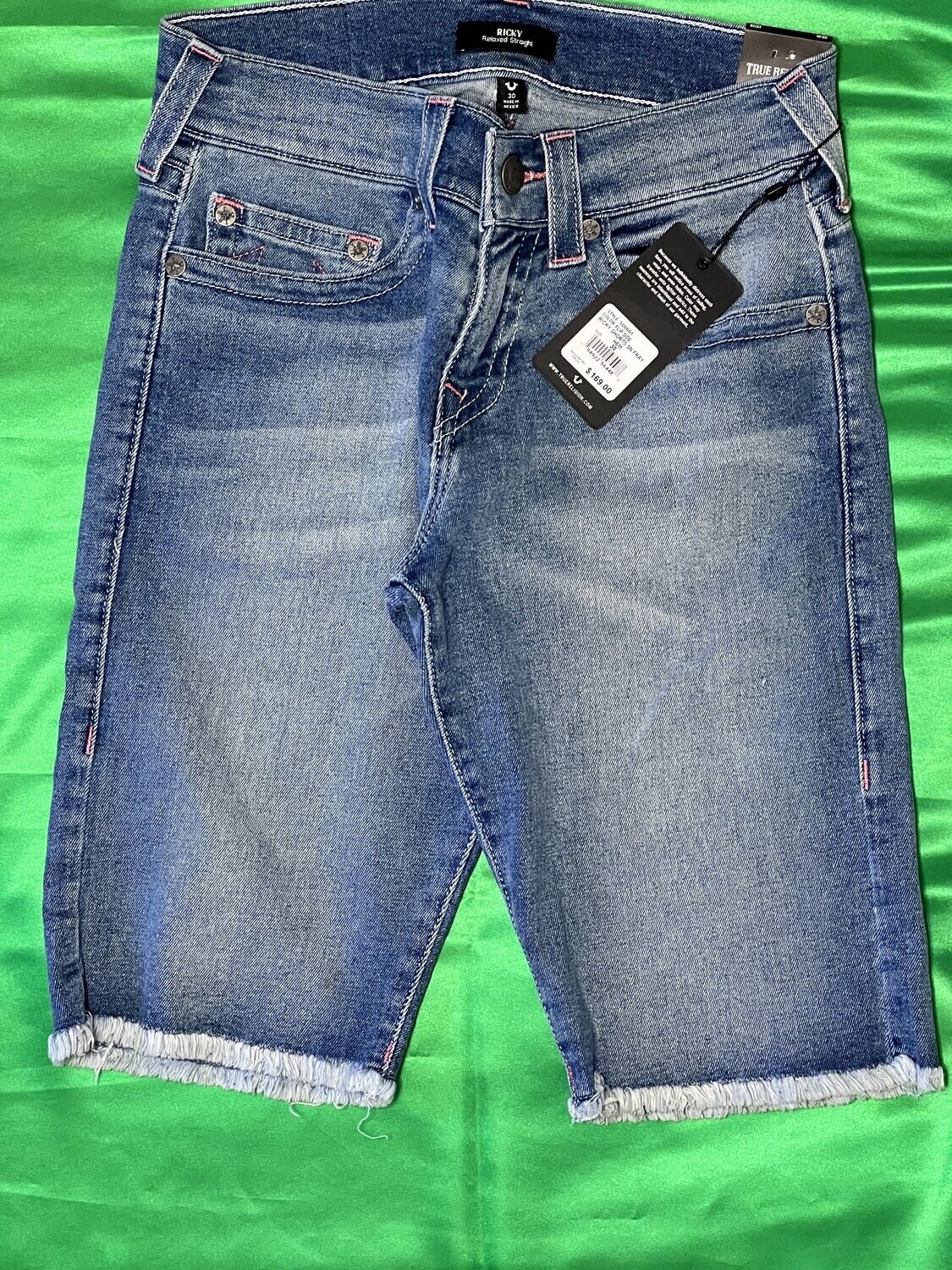 Size: 30 (One Available)