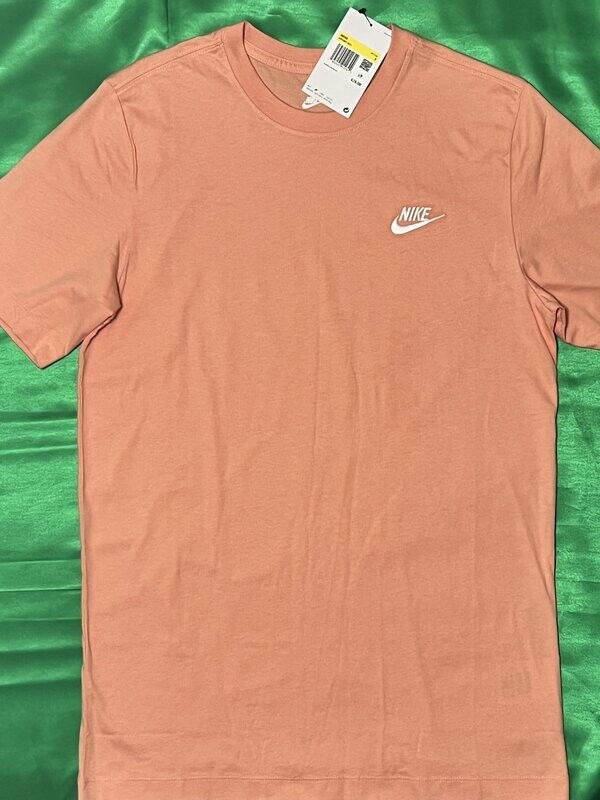 Size: Small (One Available)