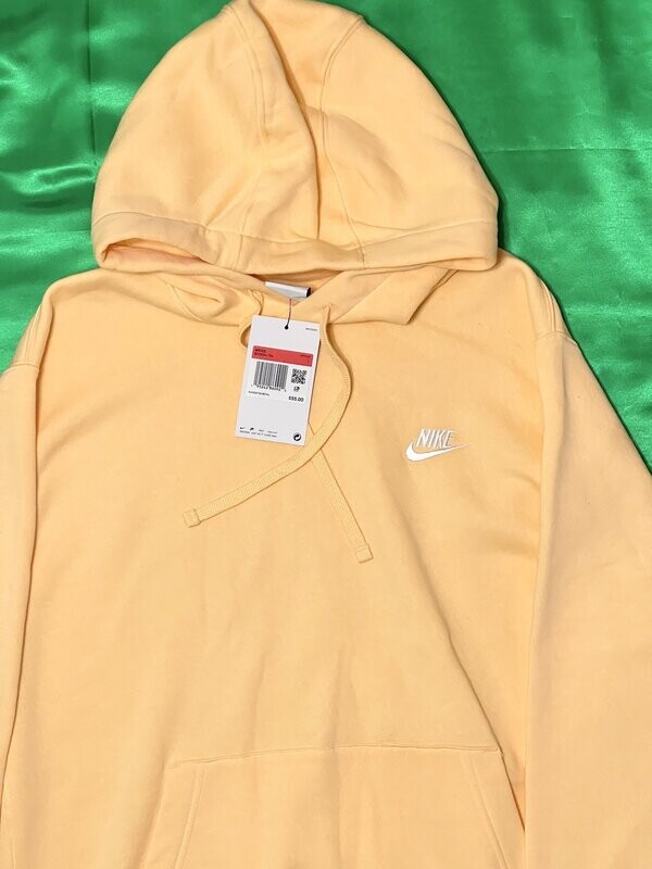 Size: Large (One Available)