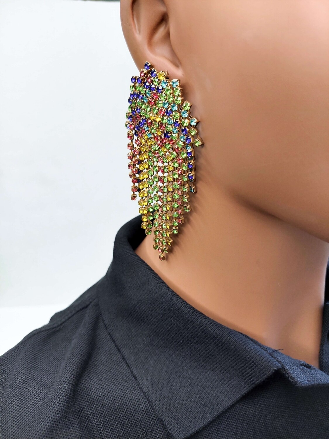 Colored chandelier earring