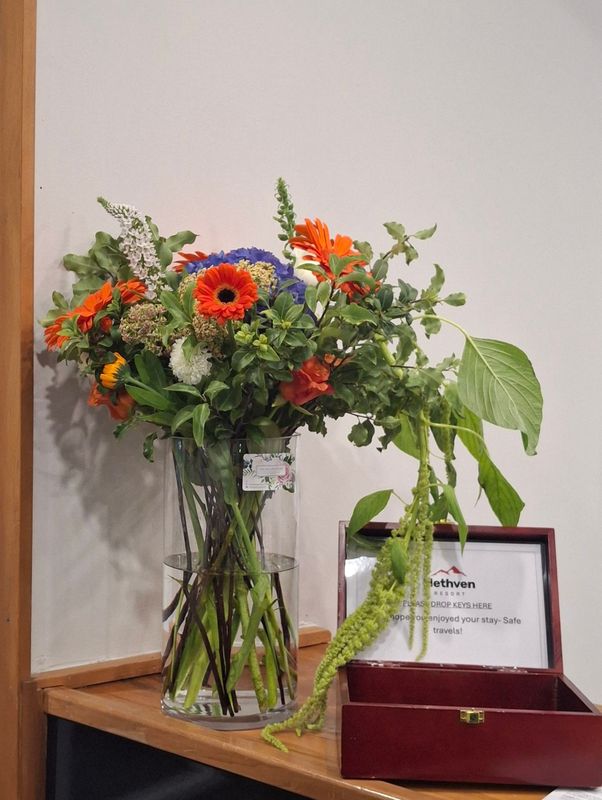 $60 weekly floral subscription