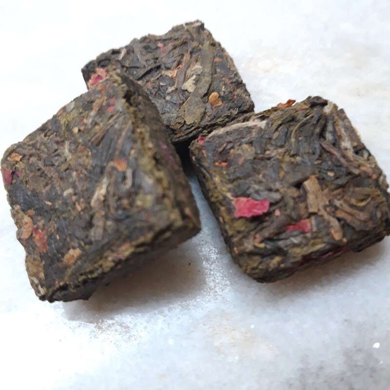 x3 Carrés de Pu-erh Cru à la Rose