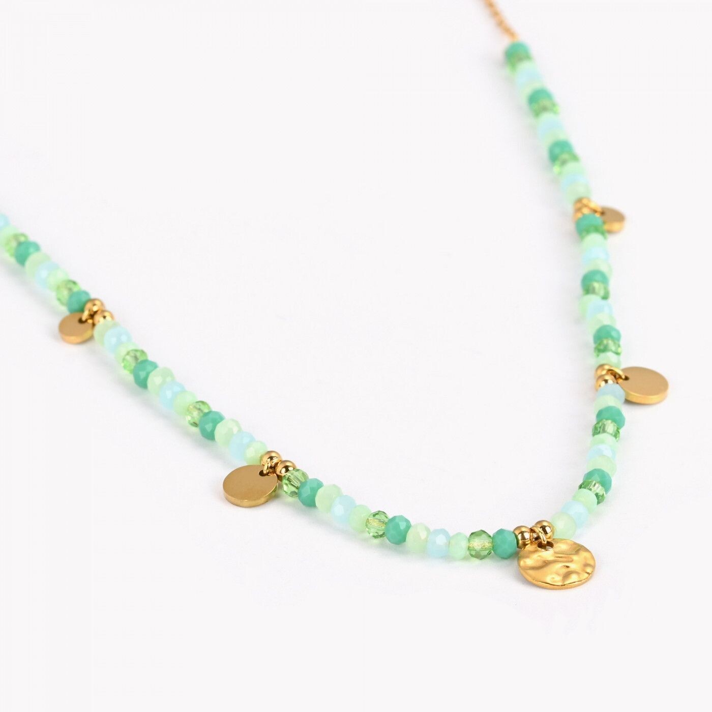 Collar en acero con piedras verdes