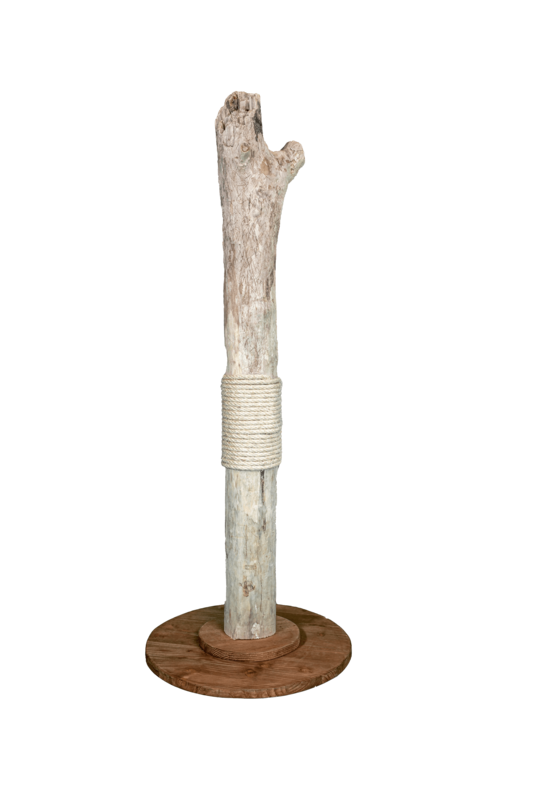 Handgemachte Echtholz-Katzenmöbel - individuell, exclusiv, nachhaltig. Echtholz Katzenkratzbaum. Der Tom Cat Scratch Tower.
