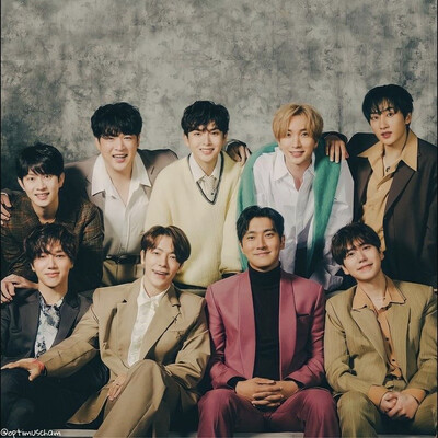 SUPER JUNIOR