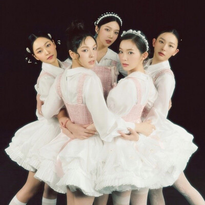 RED VELVET