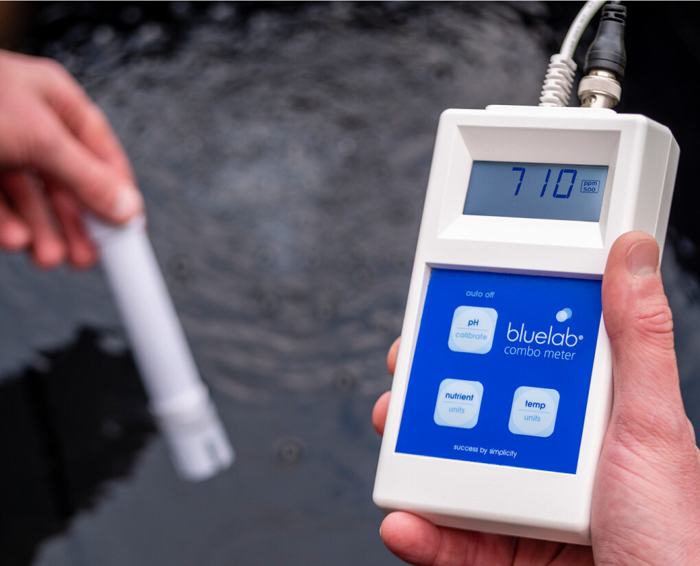 Bluelab Combo Meter (комбинированный измеритель уровня PH, EC и температуры раствора)