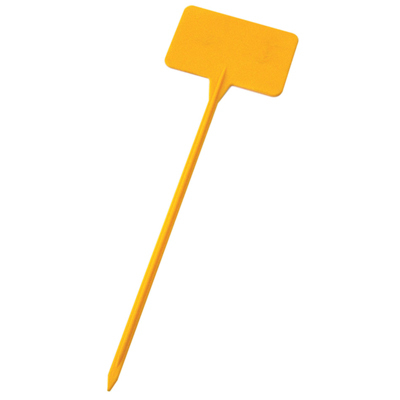 Желтые колышки для обозначения сорта растения