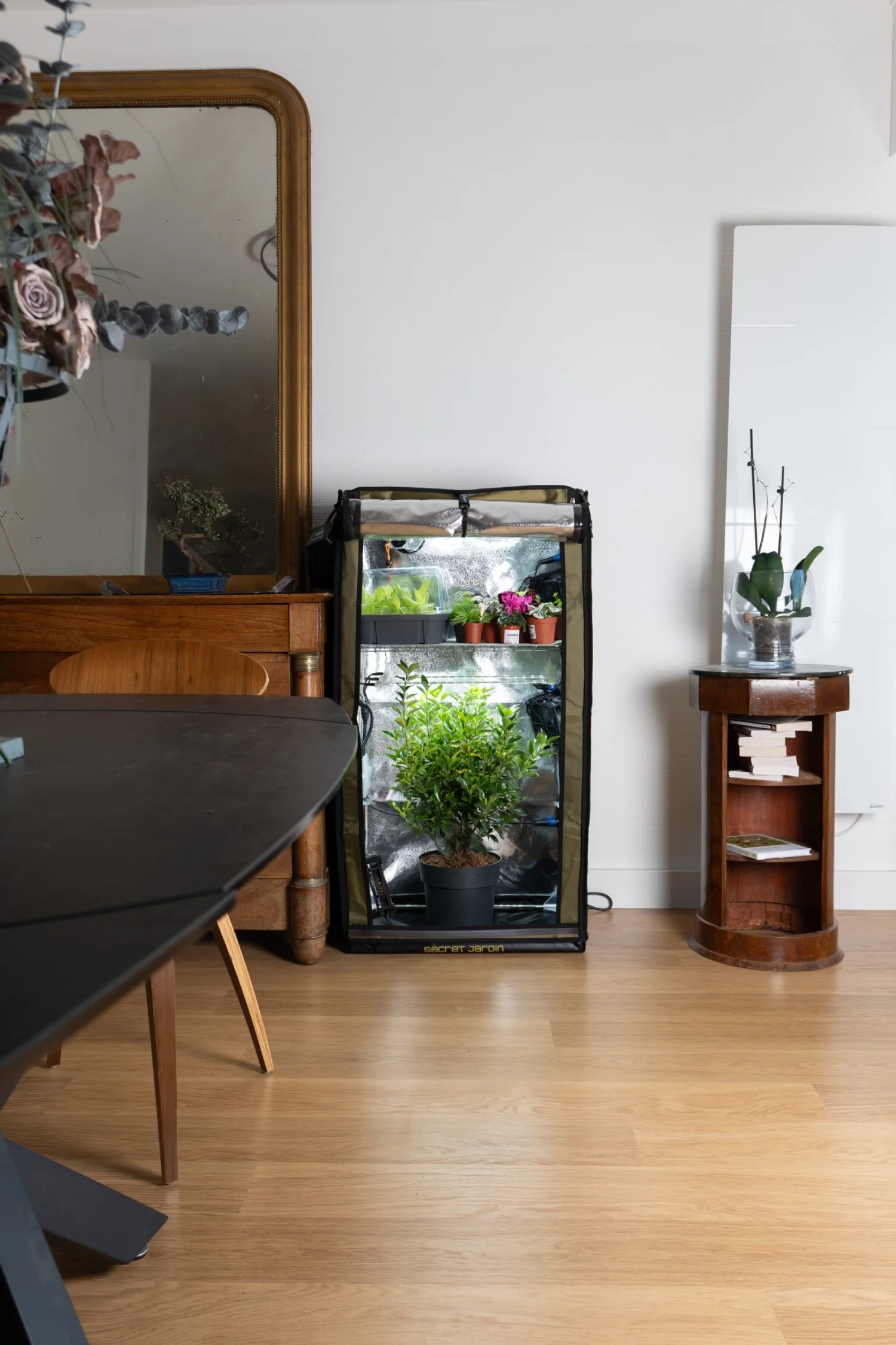 Secret Jardin The Original 60 - комплект "все в одном" для выращивания растений (60x40x116 см.)